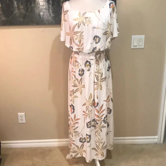 Roxy Floral White/Gold/Blue Flowy On/Off Shoulder Maxi Dress Poncho Style Top-10 - Picture 1 of 11